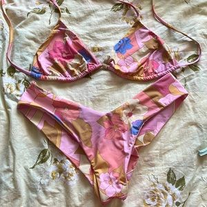 Billabong bikini set medium
